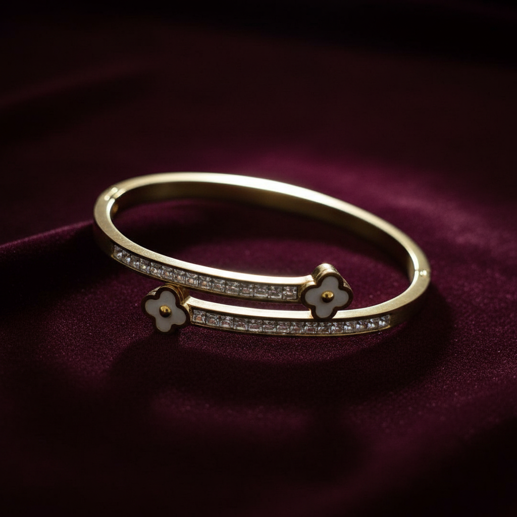 18K Gold Plated Four-Leaf Clover Crystal Bracelet