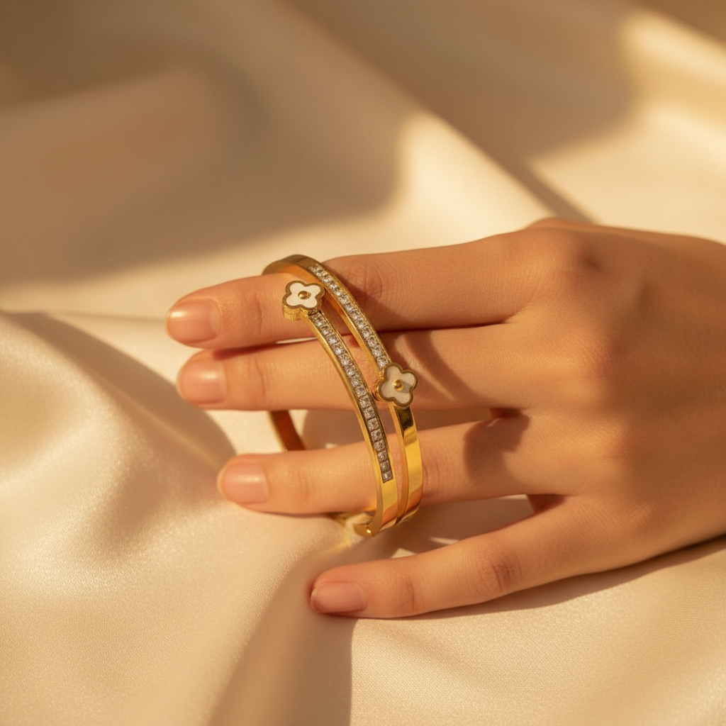 18K Gold Plated Four-Leaf Clover Crystal Bracelet